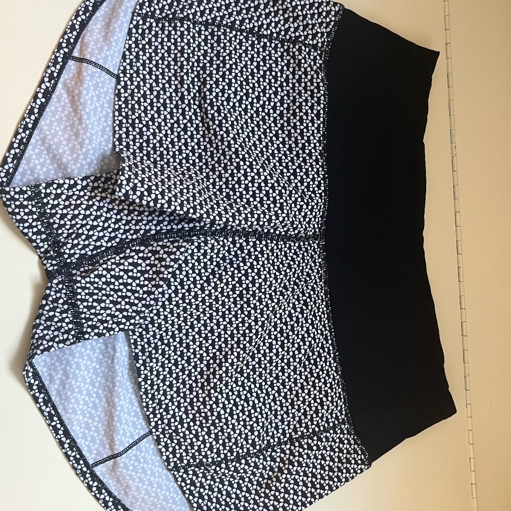 Lululemon Speed Up Shorts (4)